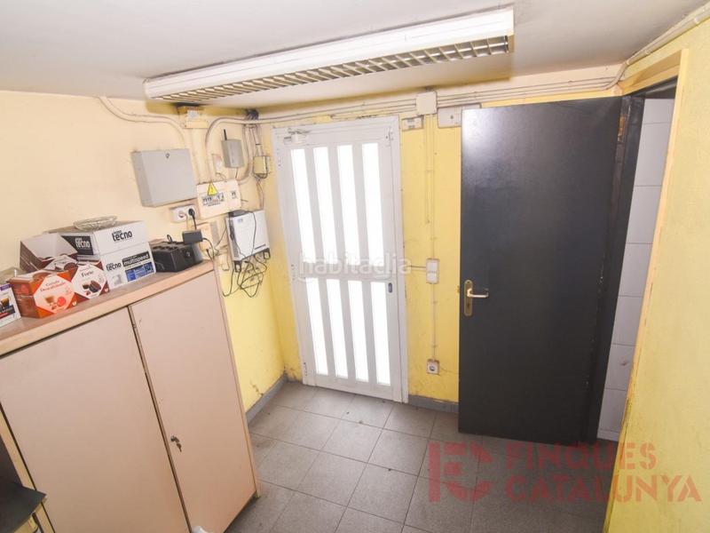 Foto 4153be6e-2d14-4e54-af0a-e8b9bcda2e70. Bâtiment à usage industriel dans Barri dels Escriptors Salt