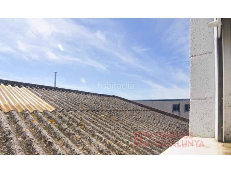 Foto 7c26ec1e-3f47-4164-8b05-86d98ebcab53. Bâtiment à usage industriel dans Barri dels Escriptors Salt