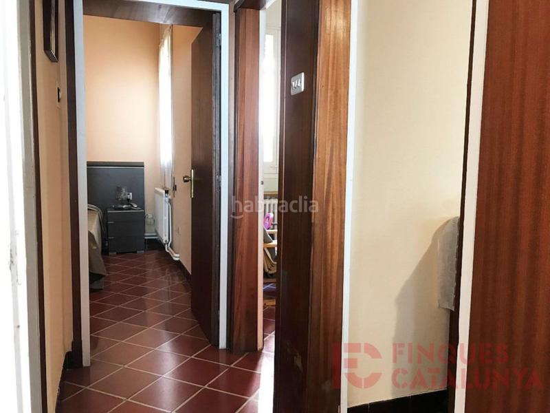 Foto 5c8dd32e-3f92-4ca7-844b-a787ae31cef2. Casa amb aparcament a Eixample Sud-Migdia Girona