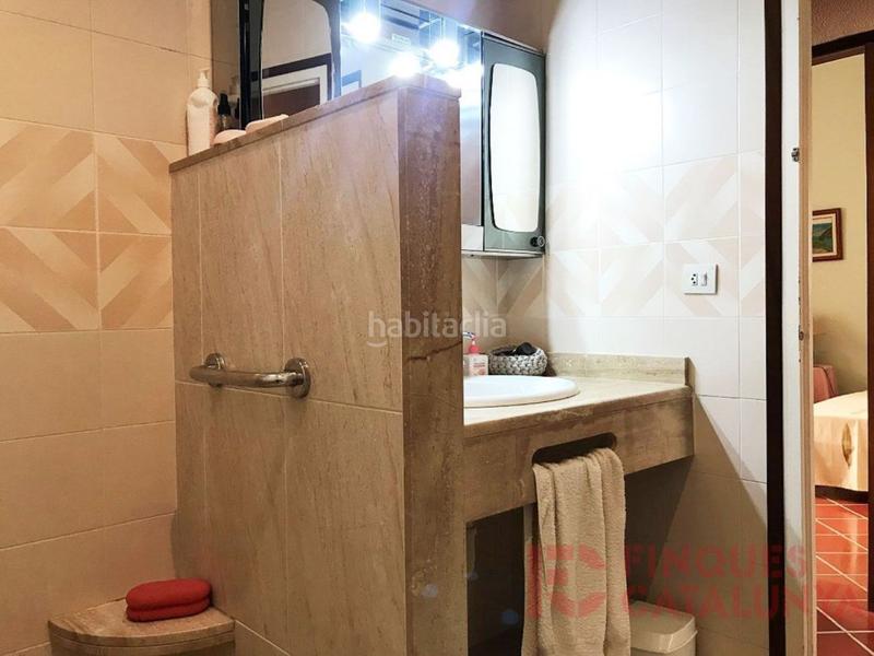 Foto 84960ba6-9199-4d23-8723-241846f7074b. Casa amb aparcament a Eixample Sud-Migdia Girona