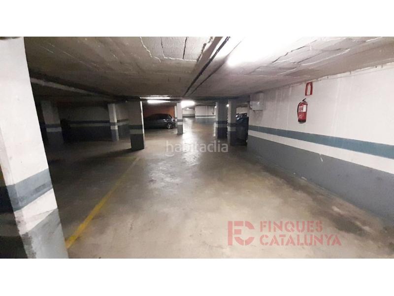 Foto 82159d10-9527-49ea-be94-0edb939d9e5e. Aparcament cotxe a Sant Narcis Girona