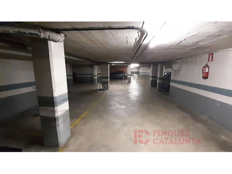 Foto a1bc7c87-f579-4c1c-8810-4460e26b8925. Aparcament cotxe a Sant Narcis Girona