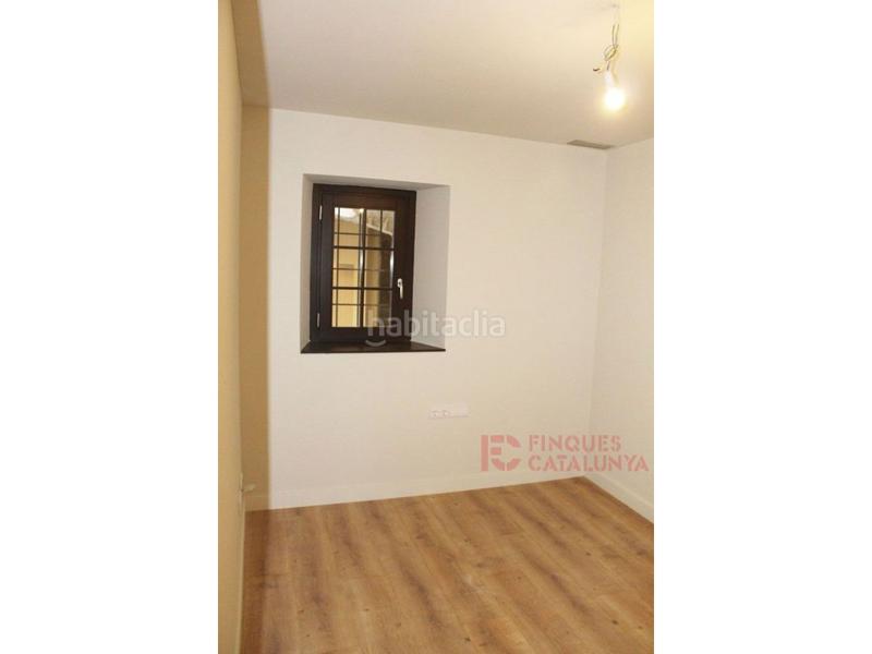Foto 008da970-699a-435f-a4cd-f6e4b2fcdf22. Pis amb aparcament a Centre-Barri Vell Girona