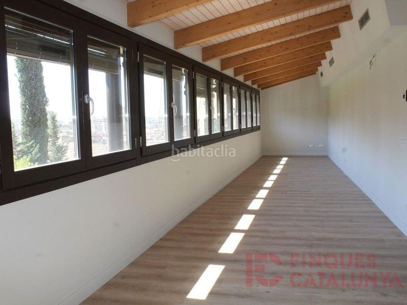 Foto de5b0972-c0d1-44dd-b168-b6bebe281c76. Pis amb aparcament a Centre-Barri Vell Girona