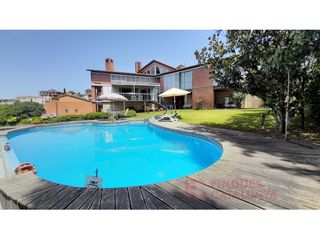 Chalet  Pujada la barrufa. Espectacular casa en montjuïc