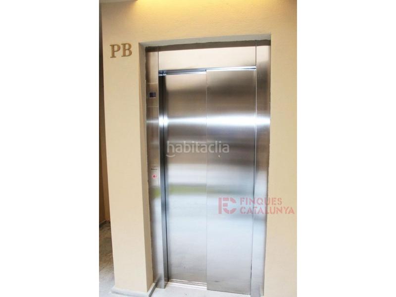 Foto 13287b6b-0e57-4d40-a277-67bf0839d1d9. Flat with parking in Centre-Barri Vell Girona