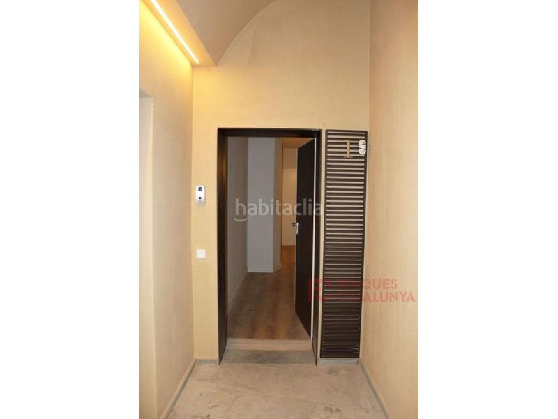 Foto 1d8cf80e-204a-4e0b-a348-58807c74a699. Flat with parking in Centre-Barri Vell Girona