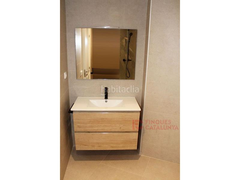 Foto 7a5948b7-850d-44ba-be47-710387d9abc6. Flat with parking in Centre-Barri Vell Girona