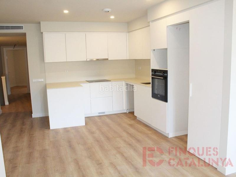 Foto fe3e7b1a-2e40-464c-b31f-f4002acee29b. Flat with parking in Centre-Barri Vell Girona