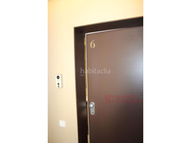 Foto 6efb830e-b3e0-418e-9939-c6167be5c011. Pis amb aparcament a Centre-Barri Vell Girona