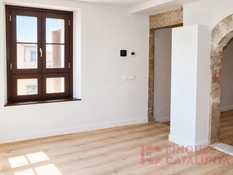 Foto 44e5f0a0-dcf5-428a-97aa-5513e2115da3. Pis amb aparcament a Centre-Barri Vell Girona