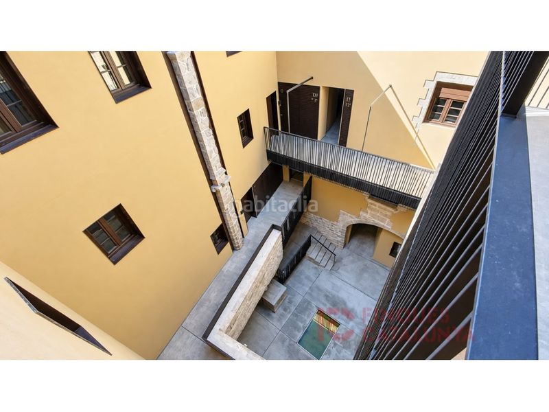 Foto 4731c93d-46b4-4cd9-90f8-df83eb4cd64c. Pis amb aparcament a Centre-Barri Vell Girona