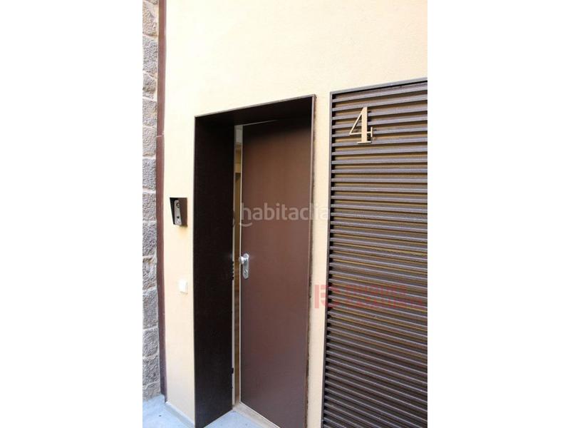 Foto a8263174-9ff6-47a0-b40b-d45033bed080. Piso  2 habitaciones venta en Centre-Barri Vell Girona