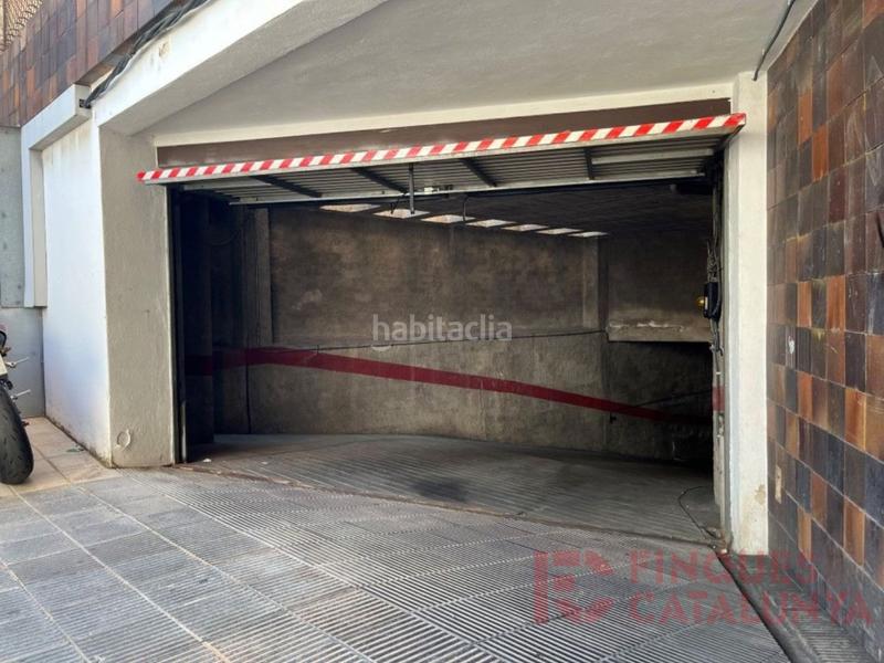 Foto 56091433-e373-4447-b6ce-359deef95a08. Posto auto in Eixample Nord Girona
