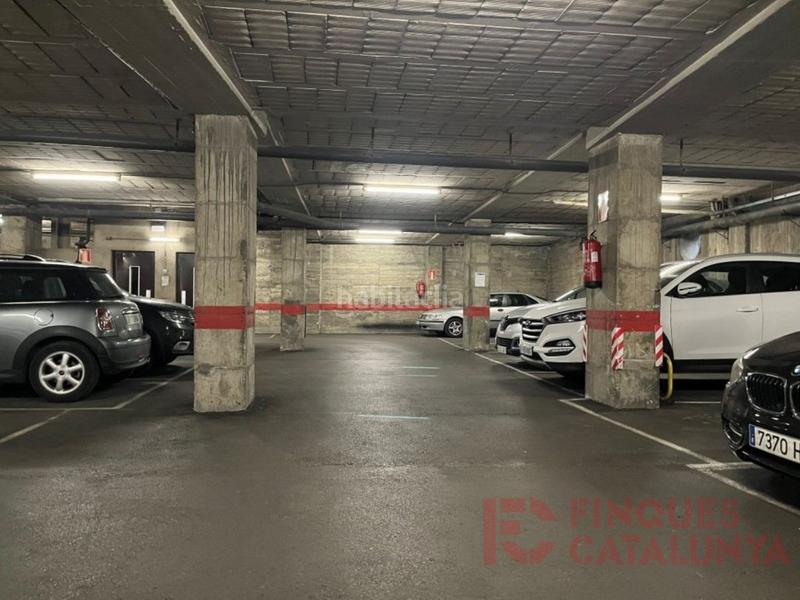Foto c4b51a2b-462d-4849-9642-0c586c4ed959. Posto auto in Eixample Nord Girona