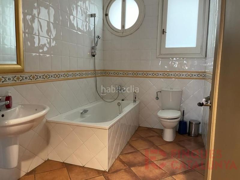 Foto 54c5c1d6-bbaf-455a-8a3d-480794d7433a. Oficina a Eixample Nord Girona