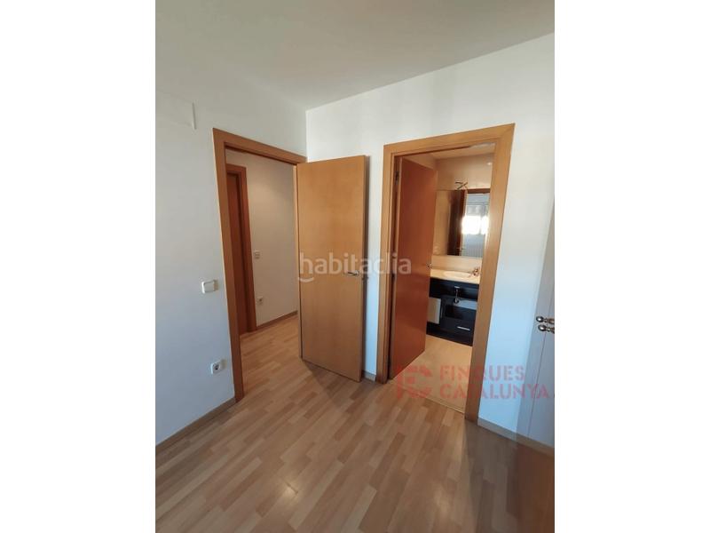 Foto 4c4fbd68-475f-49d4-a773-0d2ddc0b9f03. Pis amb aparcament a Eixample Sud-Migdia Girona