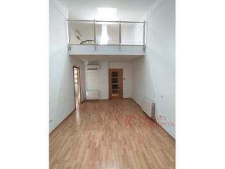 Etagenwohnung in Eixample Sud-Migdia. Dúplex per inversors a migdia  girona