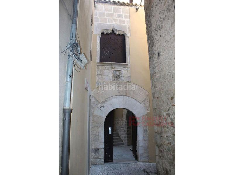 Foto 4a7ad59e-9785-4921-b7aa-36fa354c8b9c. Dúplex amb aparcament a Centre-Barri Vell Girona