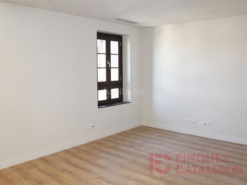 Foto 453aa228-2d32-4cac-8f75-6e8cc9cbaa56. Dúplex  2 habitaciones, duplex venta en Centre-Barri Vell Girona