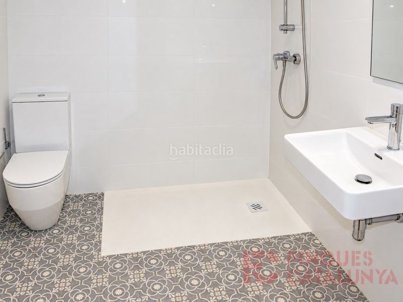 Foto eb1a0763-a01c-4027-b3d2-d1ced5d69d01. Dúplex amb aparcament a Centre-Barri Vell Girona