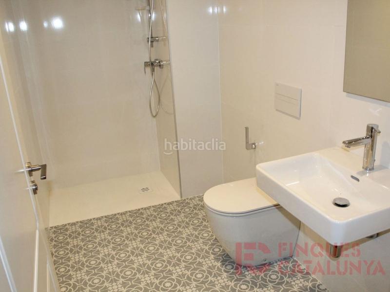 Foto eed02860-57c2-4749-819f-3dee0a1e8586. Dúplex amb aparcament a Centre-Barri Vell Girona