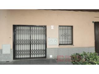 Local Comercial  N/a. Baix comercial amb pati a salt