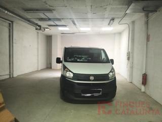 Local Comercial  N/a. Local comercial carmevista alegre. ideal aparcaments.