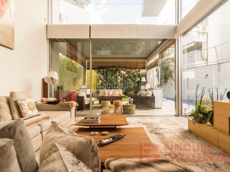 Foto 3bd1e015-0482-4475-82d1-de031e948542. Àtic amb aparcament a Eixample Nord Girona