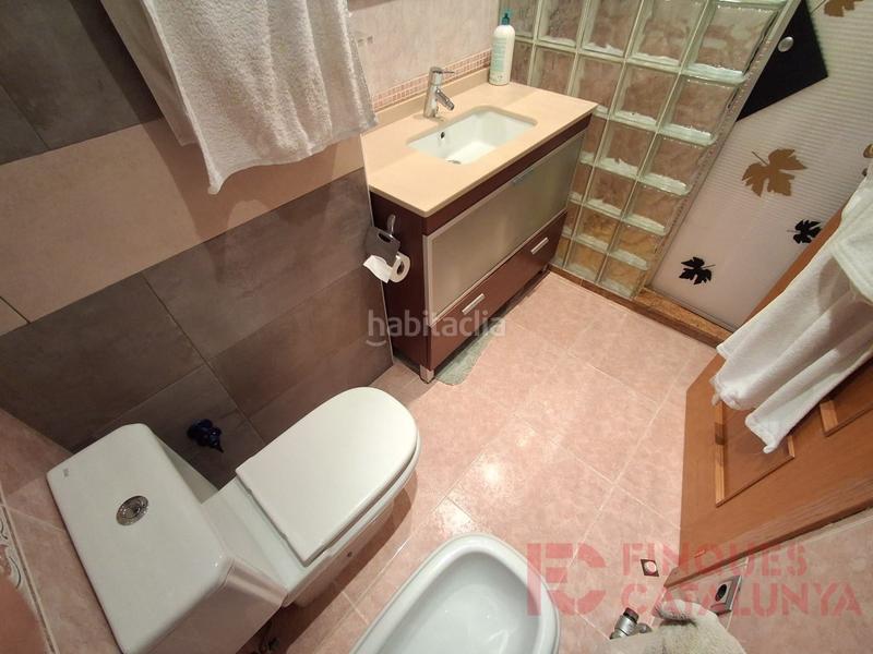 Foto e3dfa9fc-73a4-403b-a312-a6203d3ba018. Casa  en venda al centre en Bescanó
