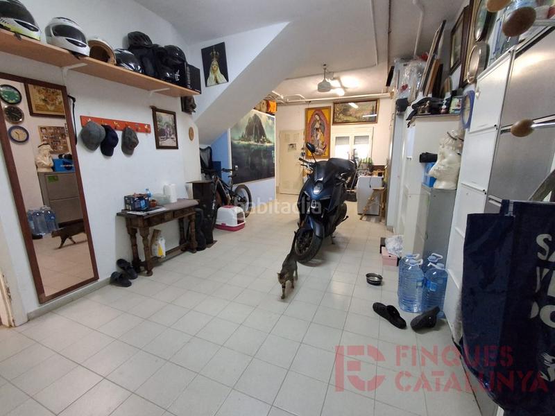 Foto f61a67c5-4b93-44f3-928e-f494cb91a5aa. Casa  en venda al centre en Bescanó