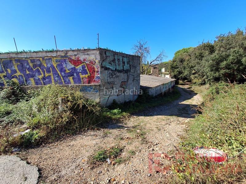 Foto 0ecc60ff-a370-4cd8-b578-206a5b4bb0db. Gewerbliches grundstück in Quart