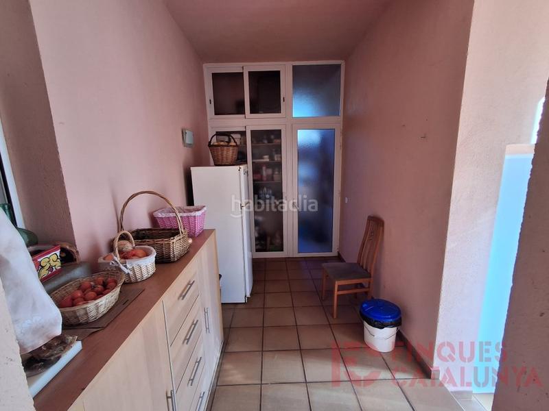 Foto 0530a2fd-c587-4529-b380-35fd5bfc2b2b. Casa amb aparcament a Bescanó