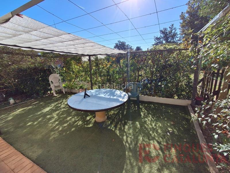 Foto 22db7ba3-d9cc-4f53-a55d-5d237dd29cd0. Casa amb aparcament a Bescanó