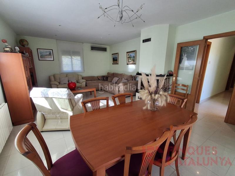 Foto 652166f2-ecea-468e-a839-46f38e19a94f. Casa amb aparcament a Bescanó