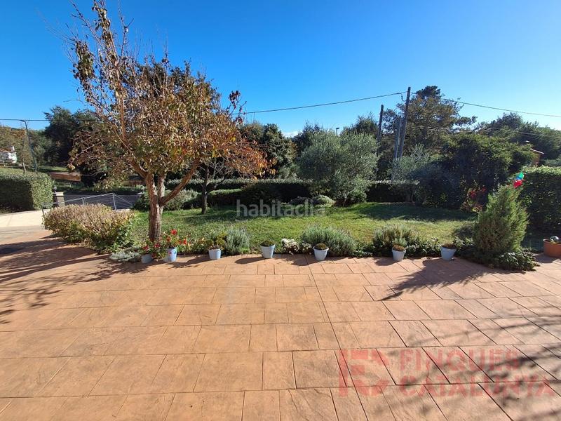 Foto a25309f3-eb96-499b-b9a9-d53d38777c5d. Casa amb aparcament a Bescanó