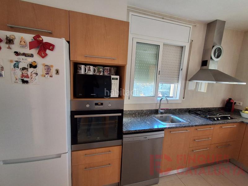 Foto cf791b60-467f-41fc-8ef3-09894c354666. Casa amb aparcament a Bescanó