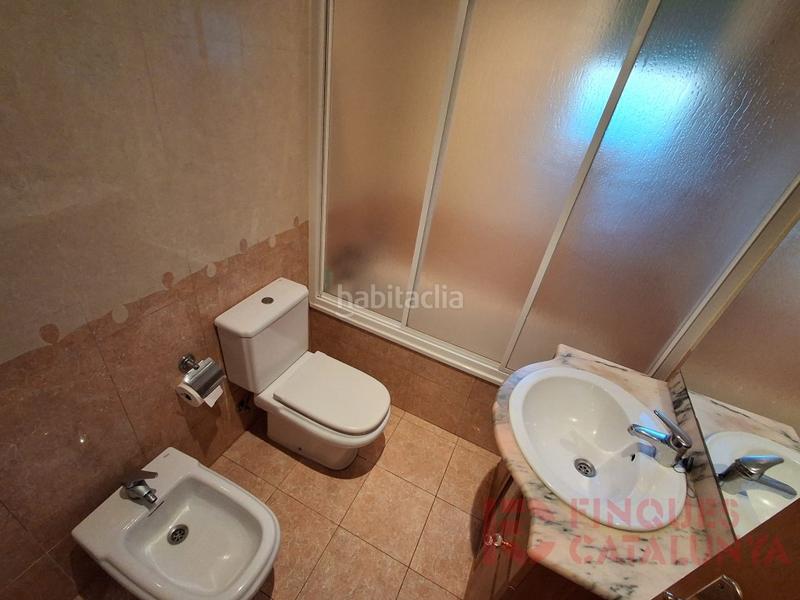 Foto dabb9a08-06f1-4c06-8f3a-37f65b95aeab. Casa amb aparcament a Bescanó