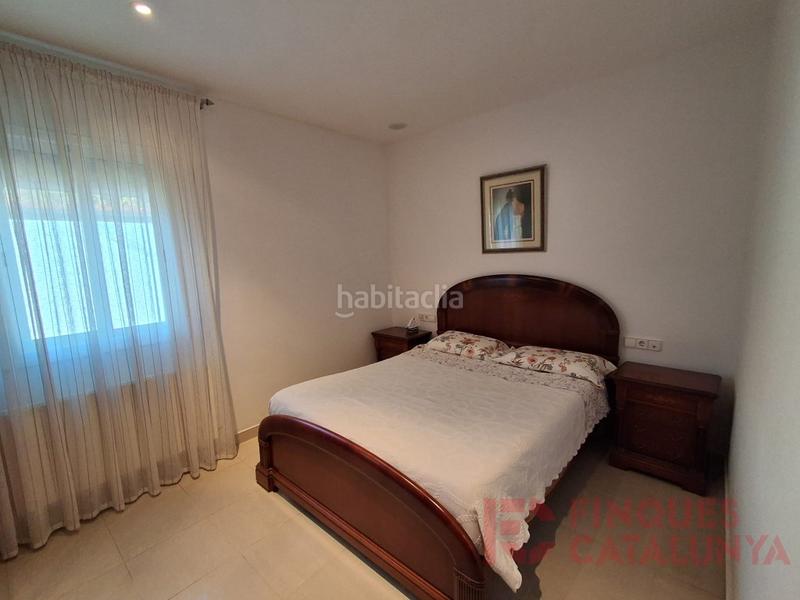 Foto e7b54306-d20d-40cb-8796-9a3d19450bbf. Casa amb aparcament a Bescanó