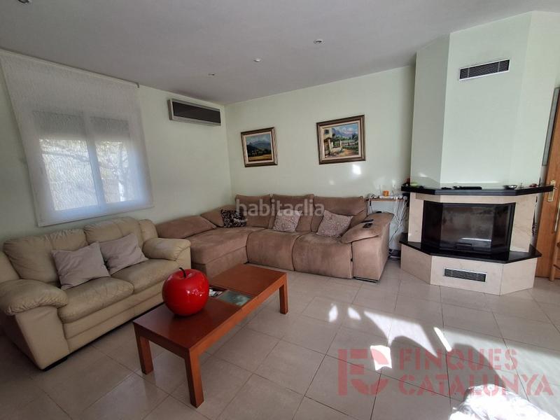 Foto e9066ee8-84b6-4350-b4e1-4c3c930a9db7. Casa amb aparcament a Bescanó