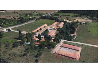 Bauernhof  Granja marielca. Finca catalogada com a masia amb 10 hectàrees de terreny a besca