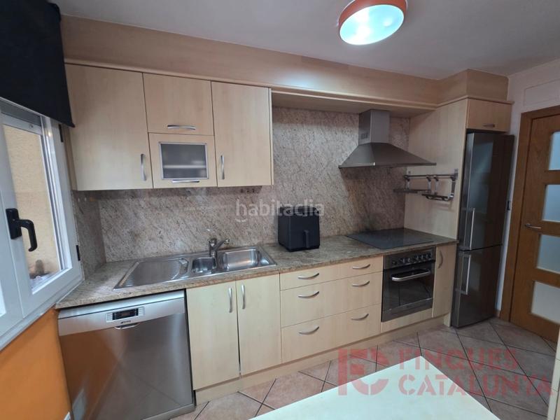 Foto d5e475d2-c7b5-4599-8ee9-cf7a2f1d1e92. Piso pis zona migdia en Eixample Sud-Migdia Girona