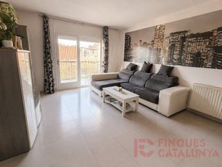 Flat  Travesia sta eugenia-sta eugenia. Pis a santa eugènia
