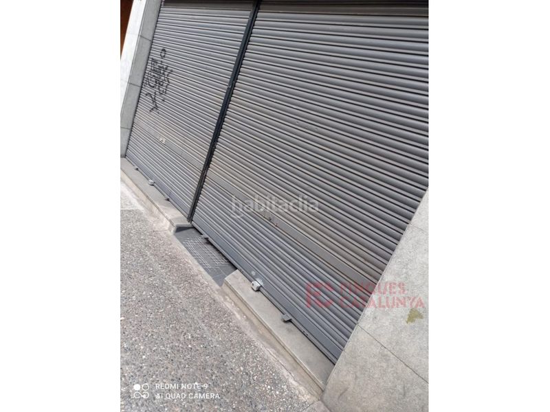 Foto 42aba3b0-3cf7-4e20-afee-ad5bd3d84e1b. Local comercial a La Devesa Girona