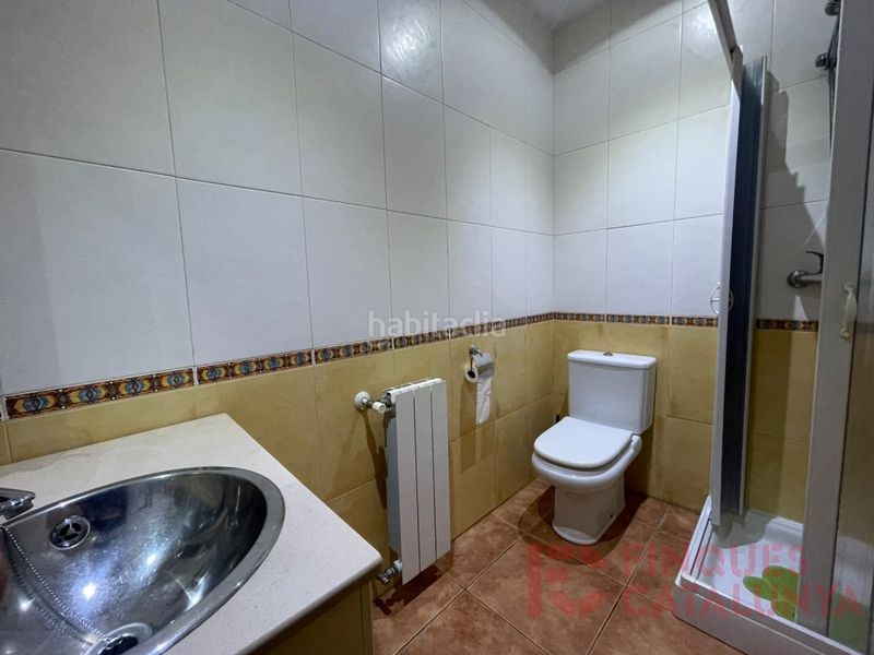 Foto 2dec181d-2365-4d5a-a030-37d775dd9876. Casa amb calefacció aparcament a Caldes de Malavella