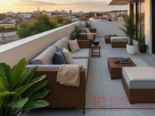 Attico  Calle manuel de falla. Ático dúplex con terrassa totalmente renovado al centro de salt