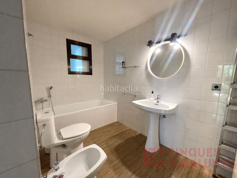 Foto 34684de1-9f40-48b1-8a06-9ef7170a9f83. Piso pis molt lluminós de 110 m a Eixample Nord, ubicació privilegiada al centre en Girona