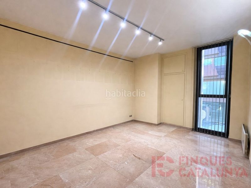 Foto 445d6784-c012-4ba6-8548-7864e40d97eb. Piso pis molt lluminós de 110 m a Eixample Nord, ubicació privilegiada al centre en Girona