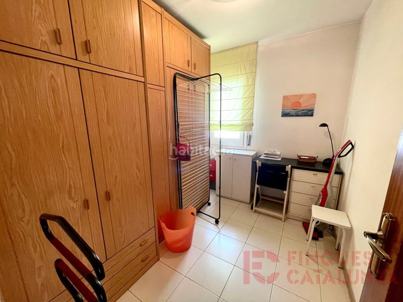 Foto 4f5b2030-4b2e-4bfe-8fd3-d9abf4664442. Pis amb aparcament a Eixample Nord Girona