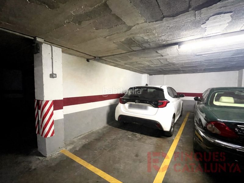 Foto 7507c5c7-66ef-4279-8540-7d69f3794f19. Pis amb aparcament a Eixample Nord Girona